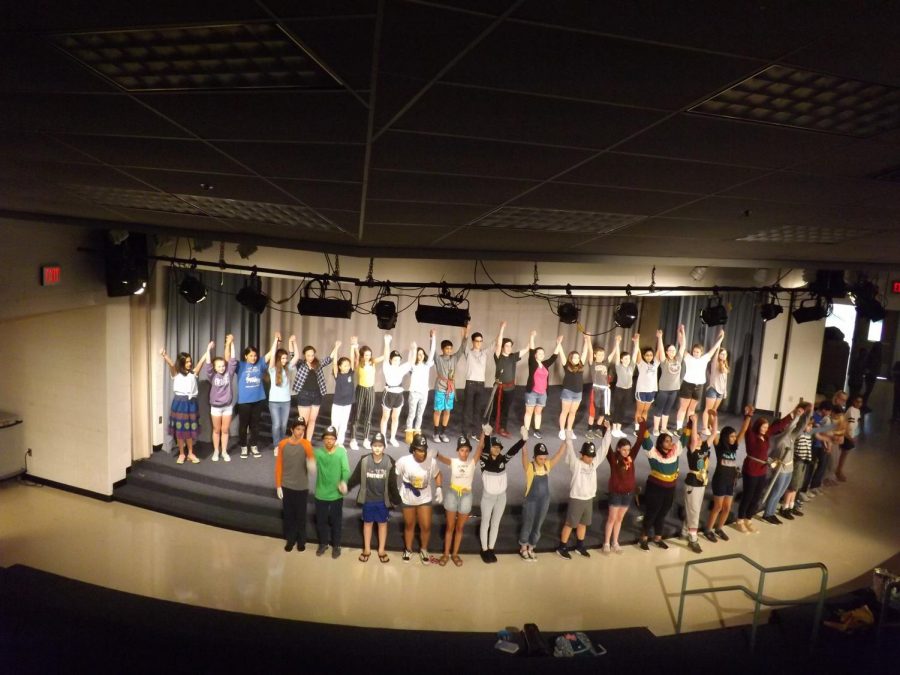 Entire cast bowing at the end of rehearsal.