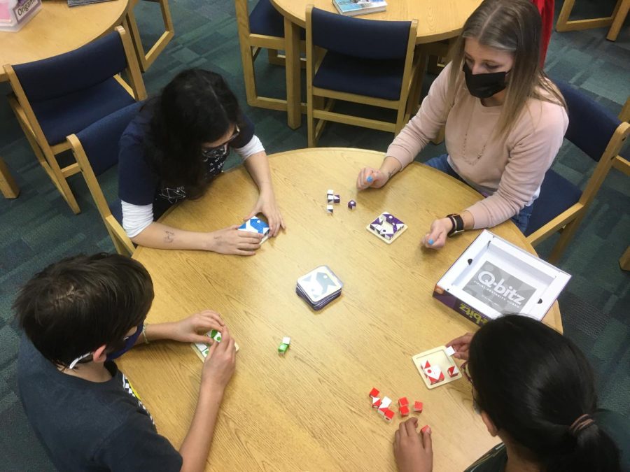 Mrs. Amy Allen, the Legacy English teacher, plays Q-bitz with her students.