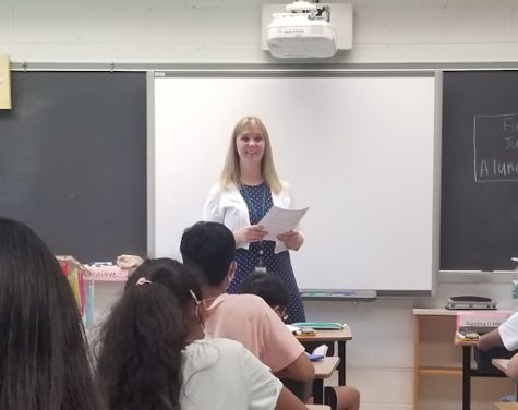 Mrs. Kathleen Gustafson subs for Ms. Lee’s math class on May 20 during the substitute shortage. “I feel that the situation is really heartbreaking as both teachers and students have to suffer as a result,” said Mrs. Gustafson.