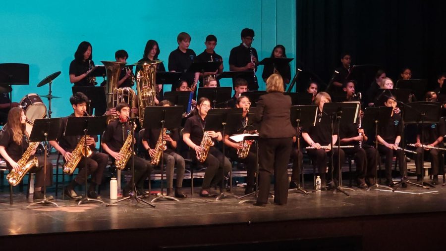 Mrs. Tiffany Hitz, the RCMS band director, conducts the RCMS Jazz Band on May 11 at Chantilly Jazz Fest.